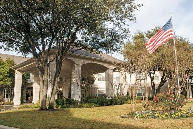 Primary Photo - 1997 Forest Ridge Dr