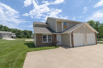 Building Photo - 1505-1507-1507 Bodie Dr