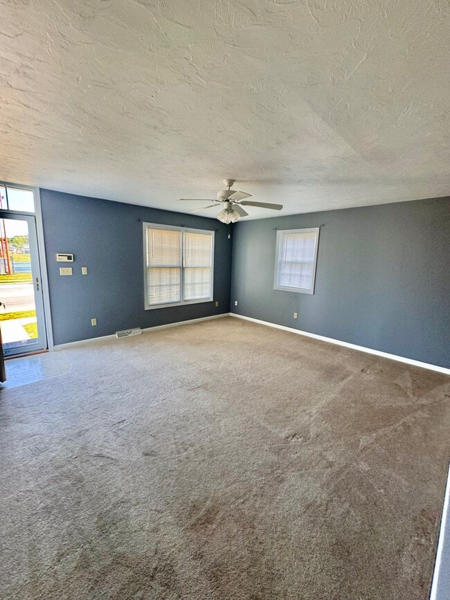 Building Photo - 626 Eichelberger St