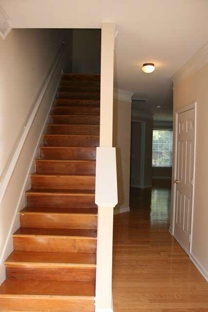 Foto del edificio - 933 Abbey Park Way