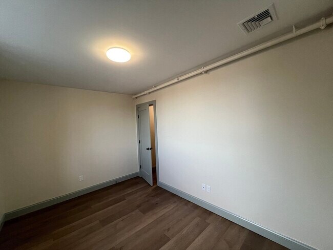 Foto del edificio - 160 Seabury St