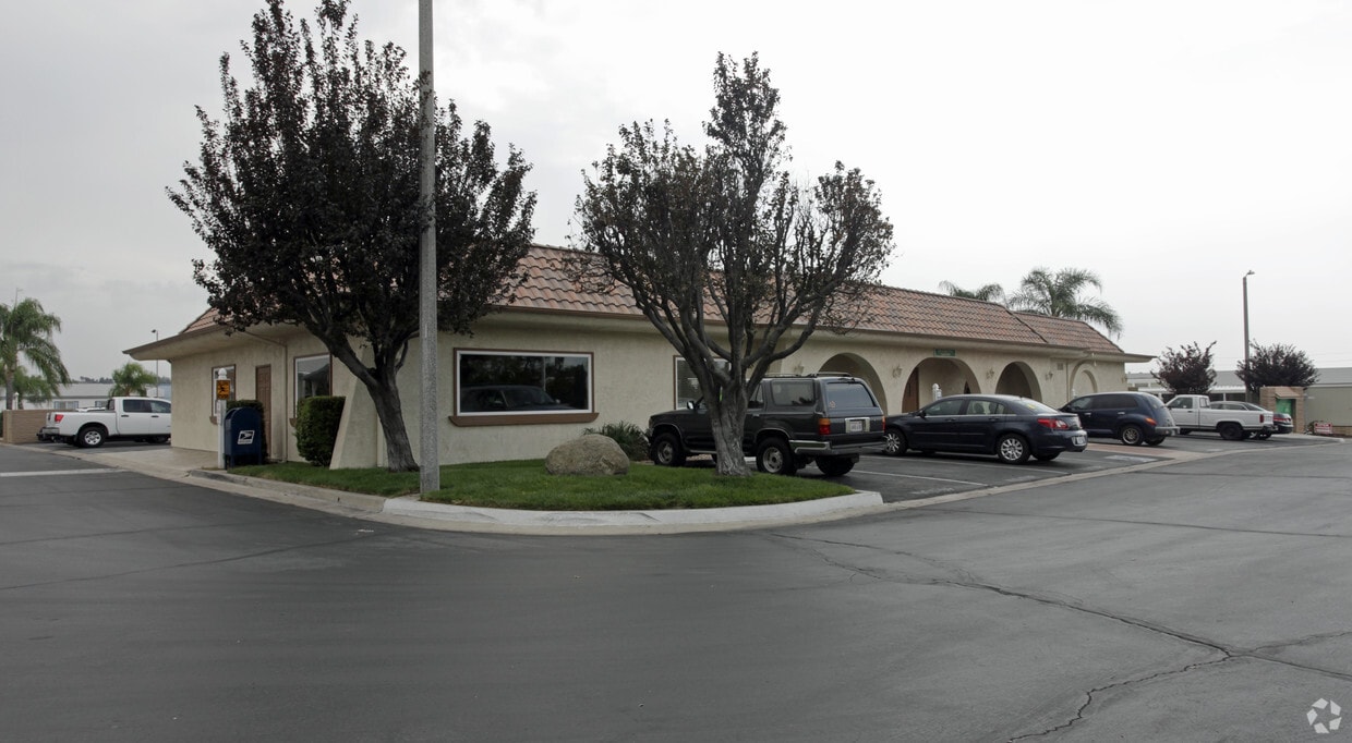 2140 Mentone Blvd, Mentone, CA 92359 Apartments in Mentone, CA