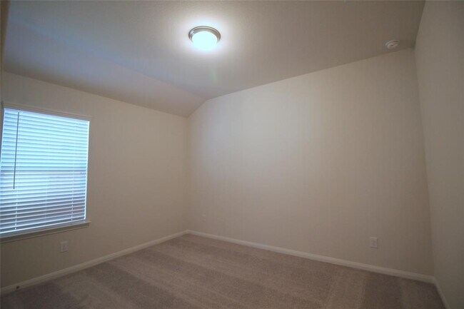 Foto del edificio - 514 Ellwood Terrace Ln