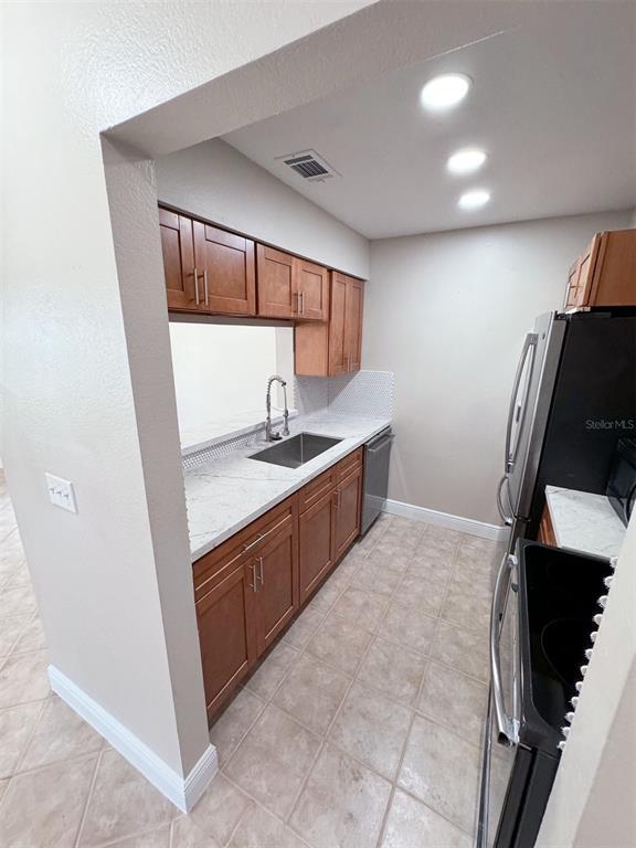 Building Photo - 1202 Northlake Dr