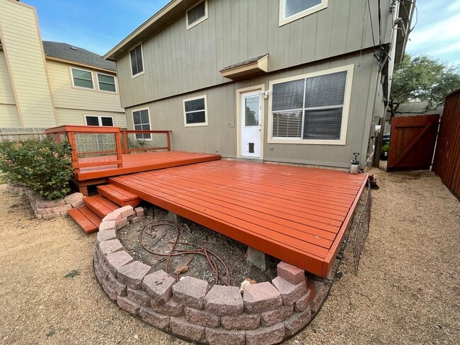 Building Photo - 4106 Cortina Dr