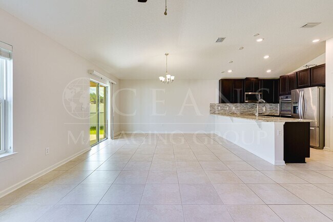 Building Photo - 3/2 Split Plan Home in Cypress Place