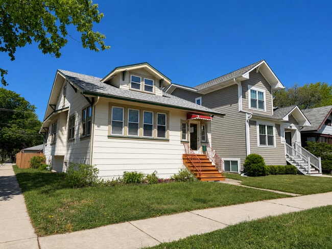 Building Photo - 1147 S Grove Ave