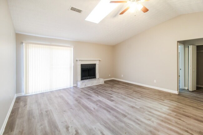 Building Photo - 5649 La Fleur Trail