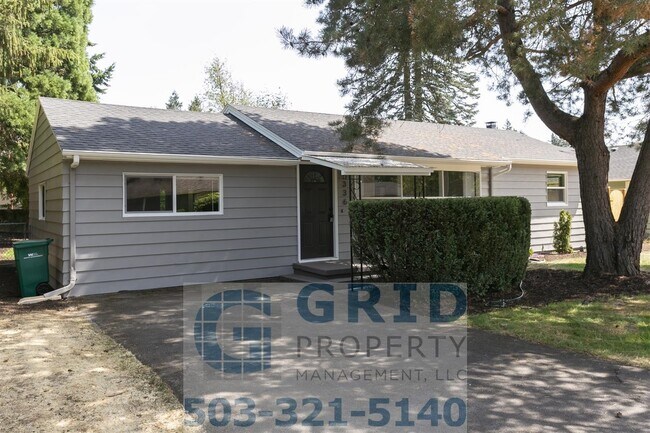 Foto del edificio - Remodeled 3 Bedroom Available in Northeast Portland!