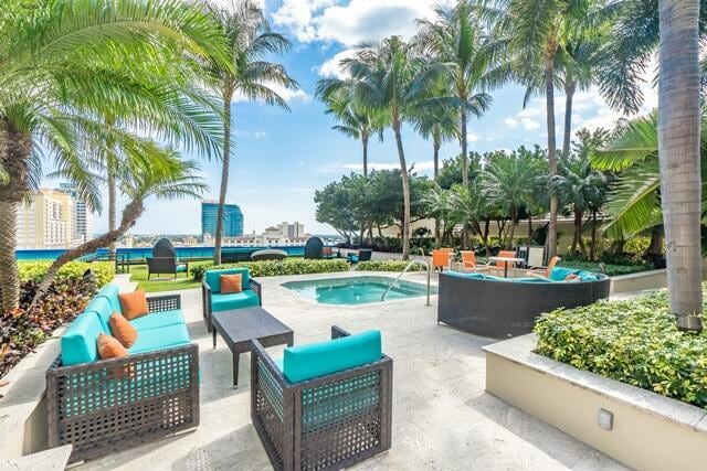 Foto del edificio - 550 Okeechobee Blvd