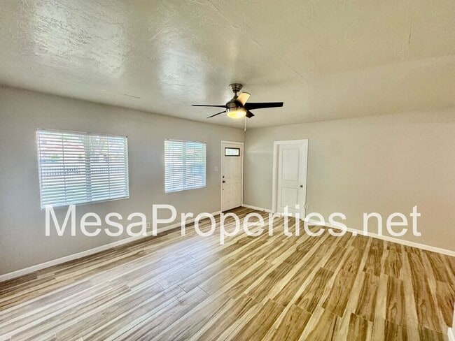 Foto del edificio - 1040 Muir Ave
