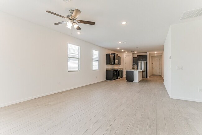 Building Photo - 4565 W Hunter Trl