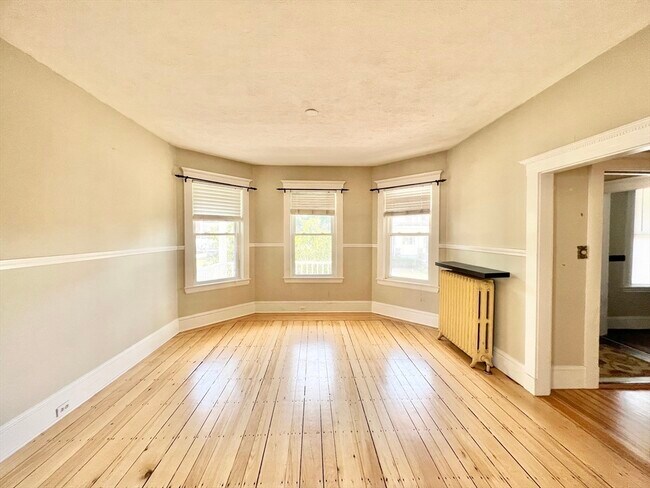 Foto del edificio - 22 Linden Rd