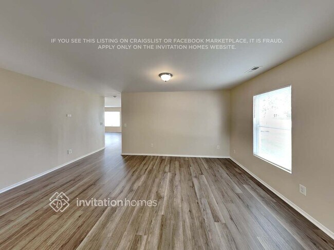 Foto del edificio - 9502 John Russell Rd