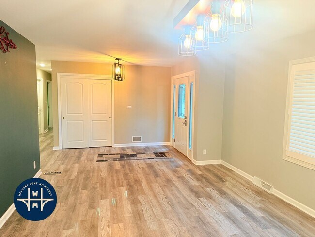 Foto del edificio - N110W15845 Catskill Ln