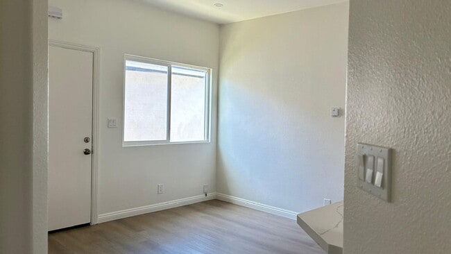 LA9521 - LA9521 Apartment