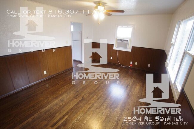 Building Photo - Gladstone Hidden Gem; Available NOW!!  Imm...