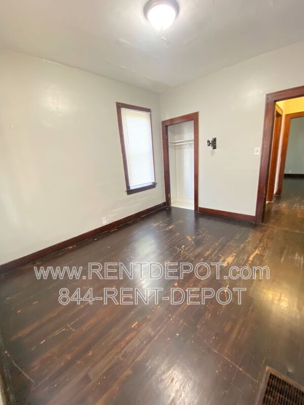 Building Photo - 1133 Adams Ave