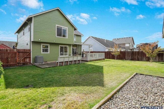 Building Photo - 9837 Deer St
