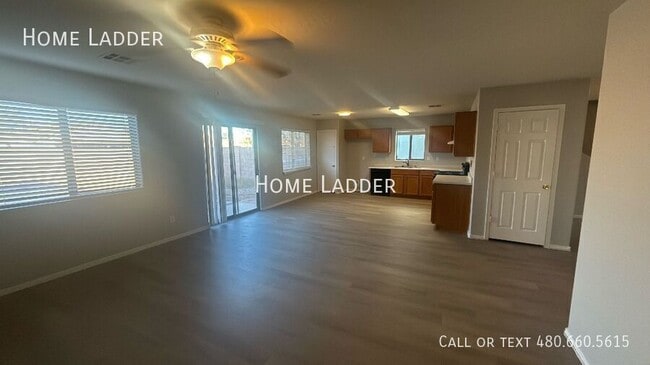 Foto del edificio - 6642 E Haven Ave