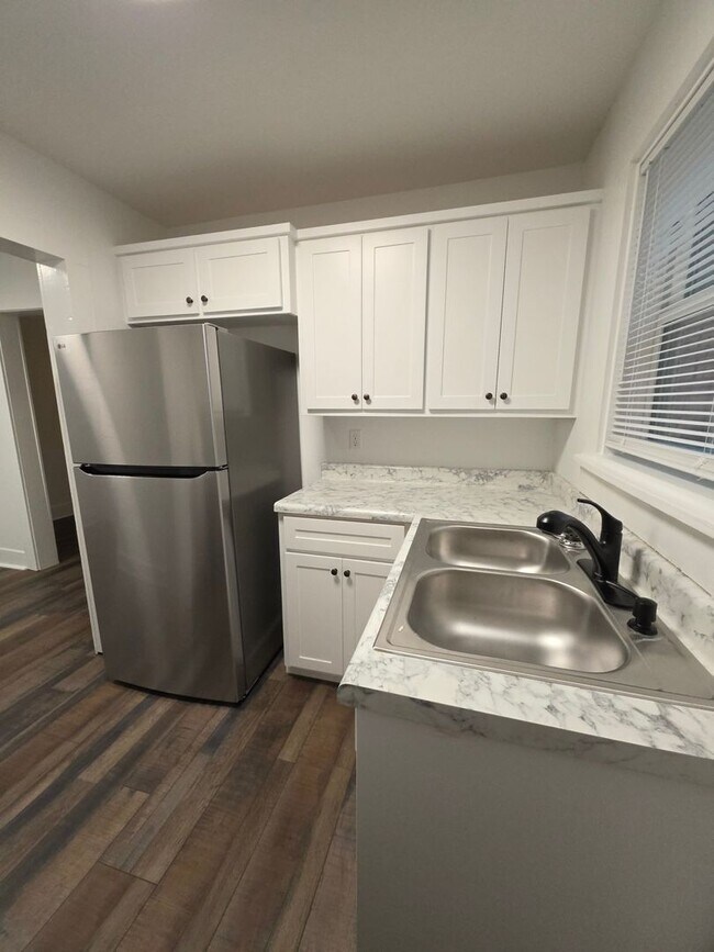 Foto del edificio - 1315-1317 N. Boston Pl