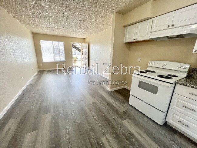 Building Photo - 1173 Kelso St