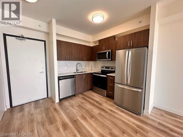 Building Photo - 128 King St N