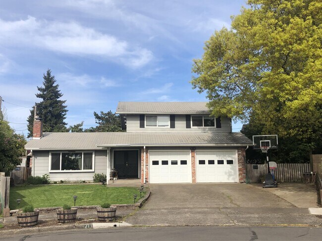 Foto del edificio - 2118 Elysium Ave