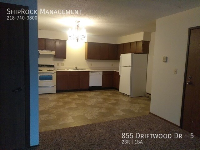Foto del edificio - 855 Driftwood Dr