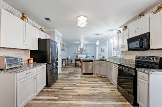 Foto del edificio - 1925 Glenellen Ct