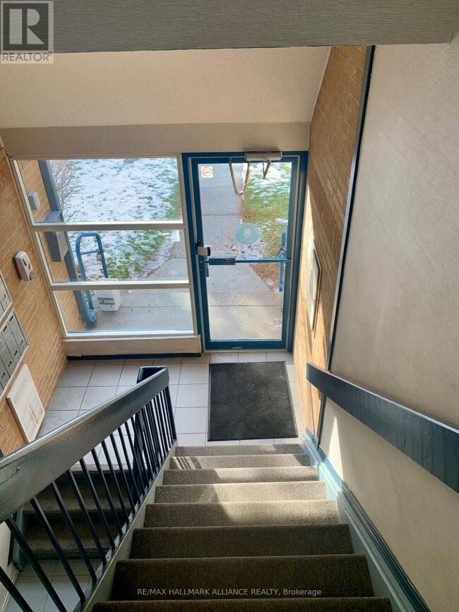 Building Photo - 95 Trailwood Dr