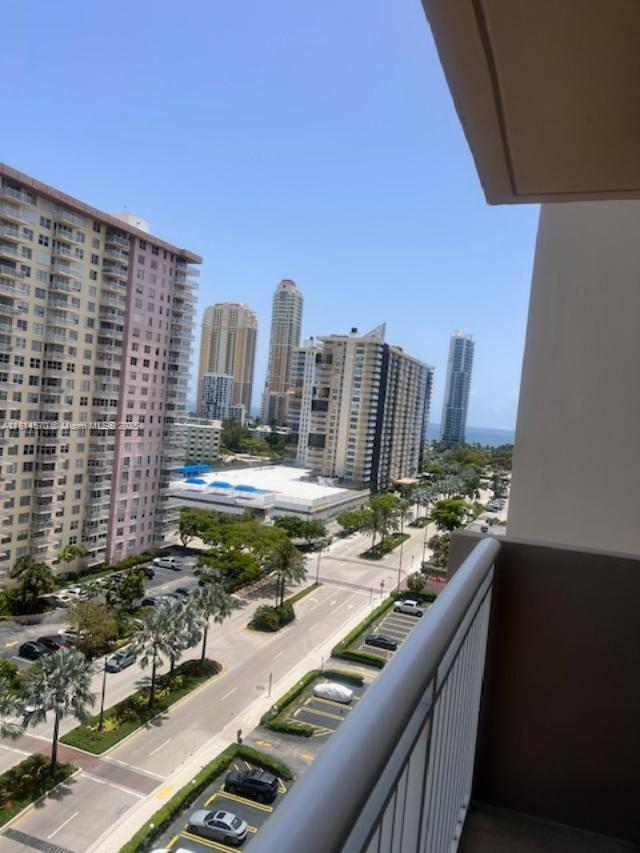 Foto del edificio - 250 174th St