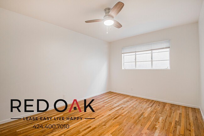 Foto del edificio - 1023 Hayworth Ave