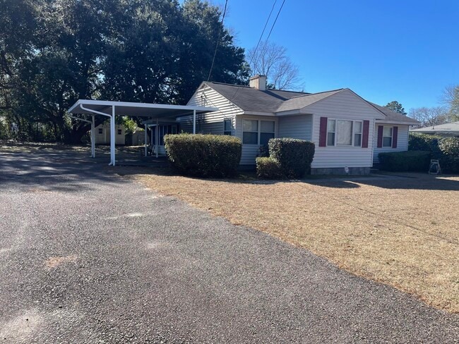 Foto del edificio - 3425 Trolley Line Rd