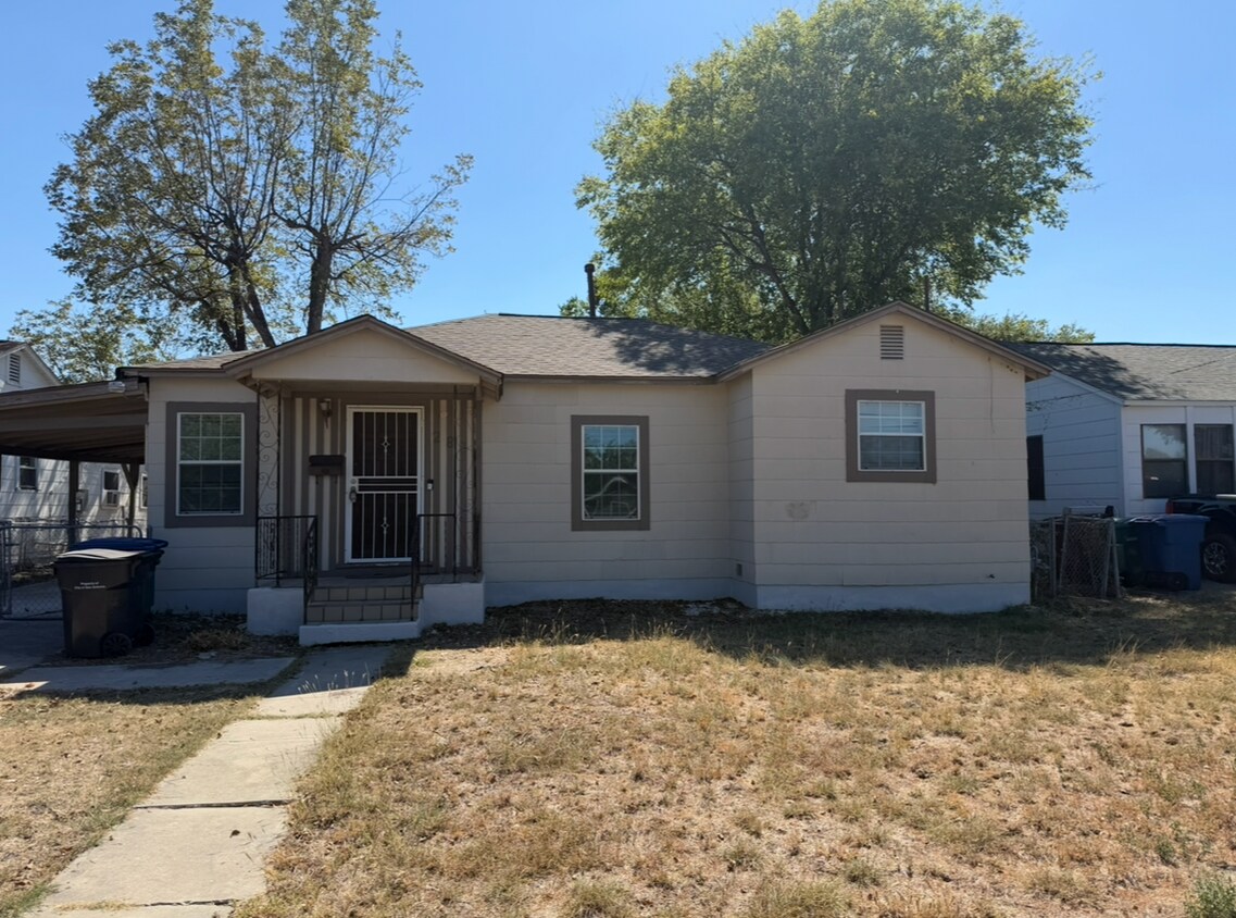 Foto principal - 2838 W French Pl