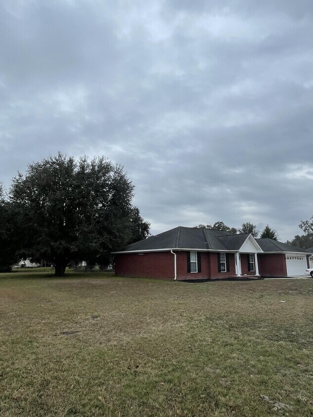 55 Winchester Way S.E., Allenhurst, GA 31301 House Rental in