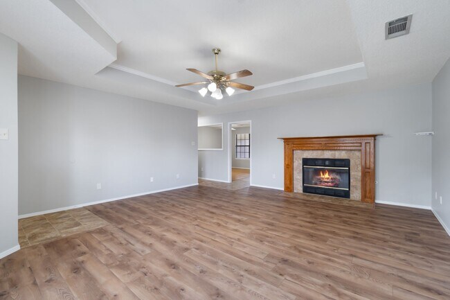 Foto del edificio - 8808 Timberlyn Way