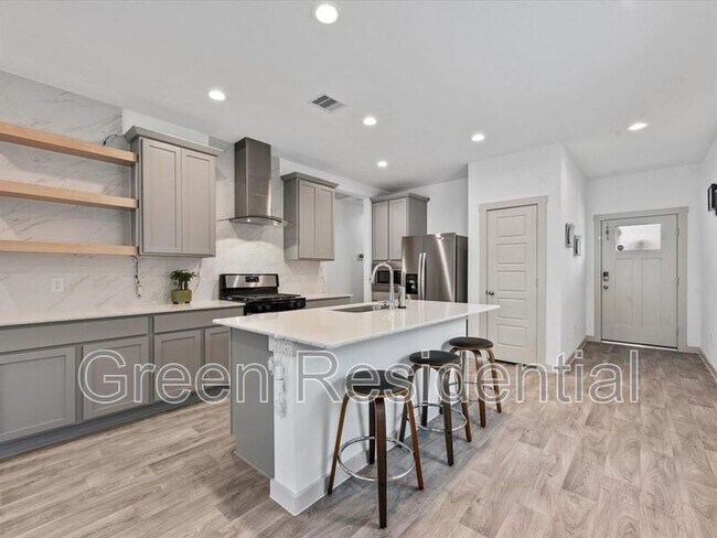 Foto del edificio - 12525 Abbey House Ct