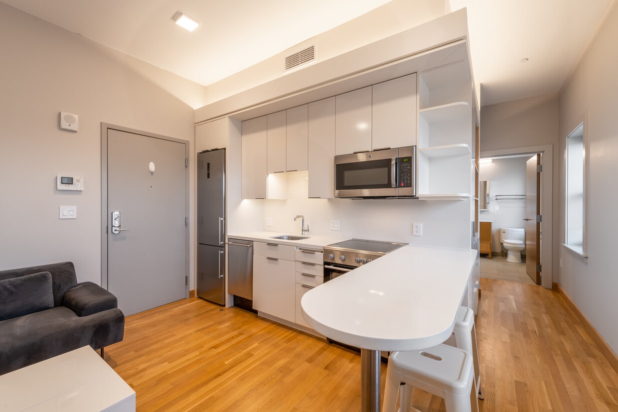 Photo - 115 Mt Auburn (Fully Furnished) Apartments