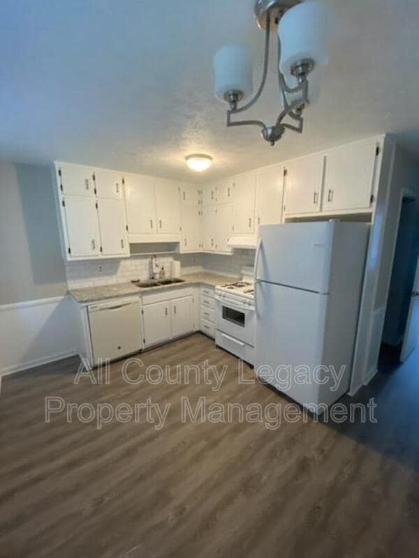 Foto del edificio - 3132A Dove Court