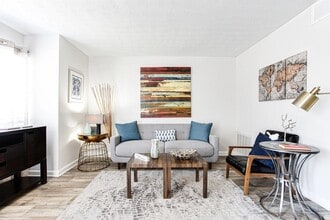 Building Photo - Brookfield Park Townhomes & Apartments