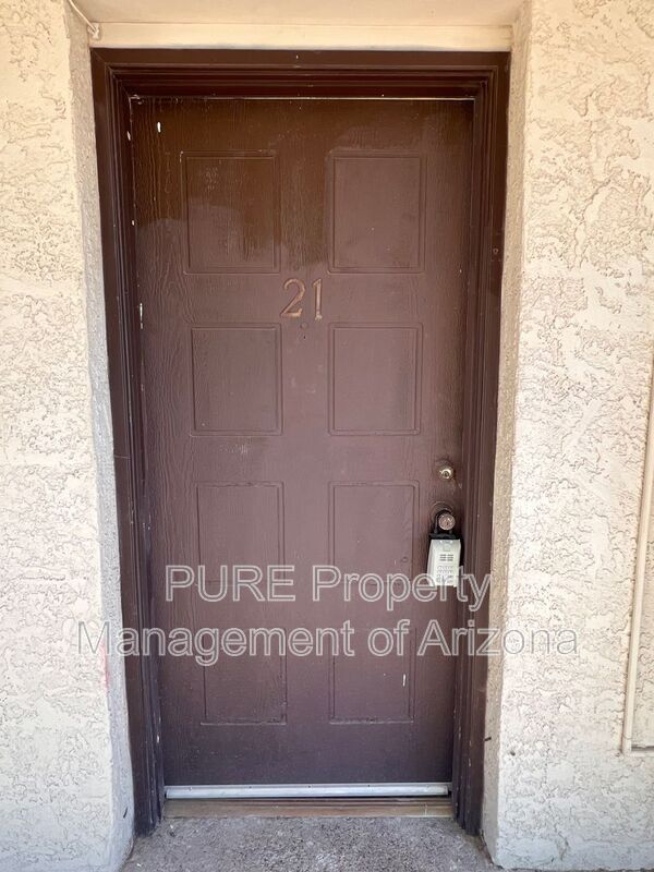 Foto del edificio - 231 E 2nd Ave