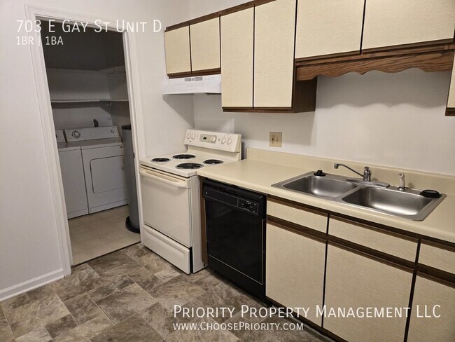 Building Photo - 1BR 1BA Apartment, Harrisonburg