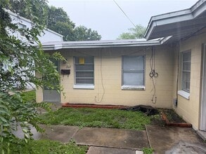 Building Photo - 2107 S Mills Ave