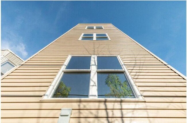 Foto del edificio - 660 Brooklyn St