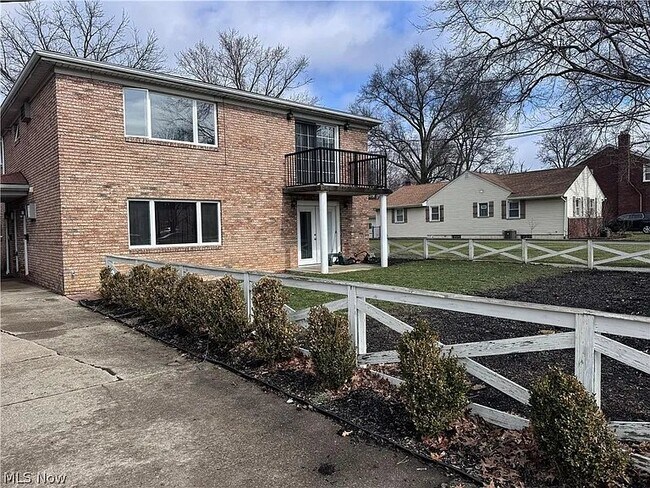 Foto del edificio - 7120-7122-7122 Glendale Ave
