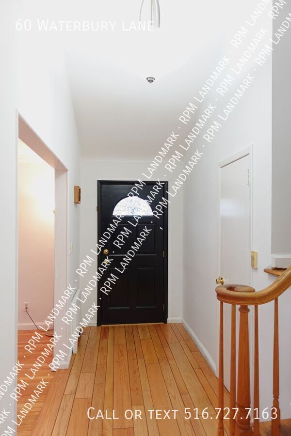 Foto del edificio - 60 Waterbury Ln