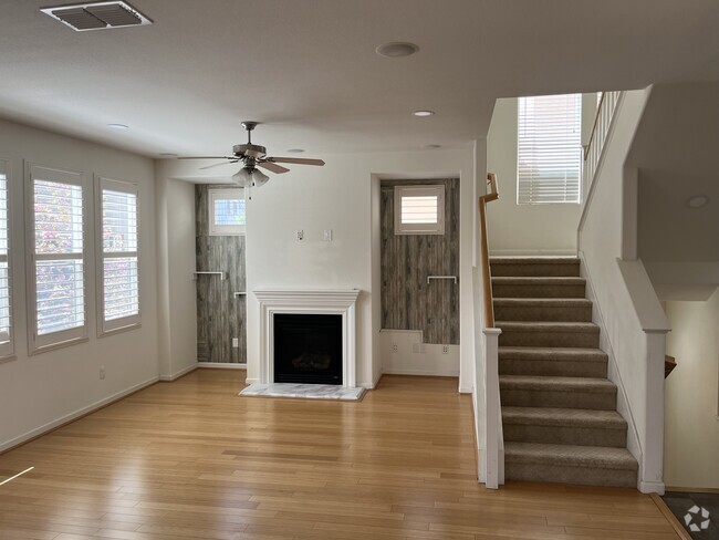 Building Photo - 3336 Chartwell St