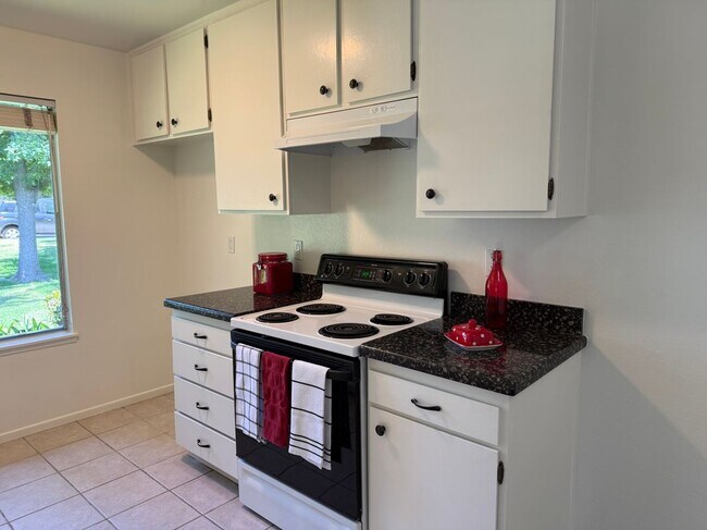 Foto del edificio - 1656 Orinda Ct