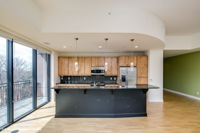 Building Photo - 2 br, 2 bath Condo - 1650 Fillmore Street 501